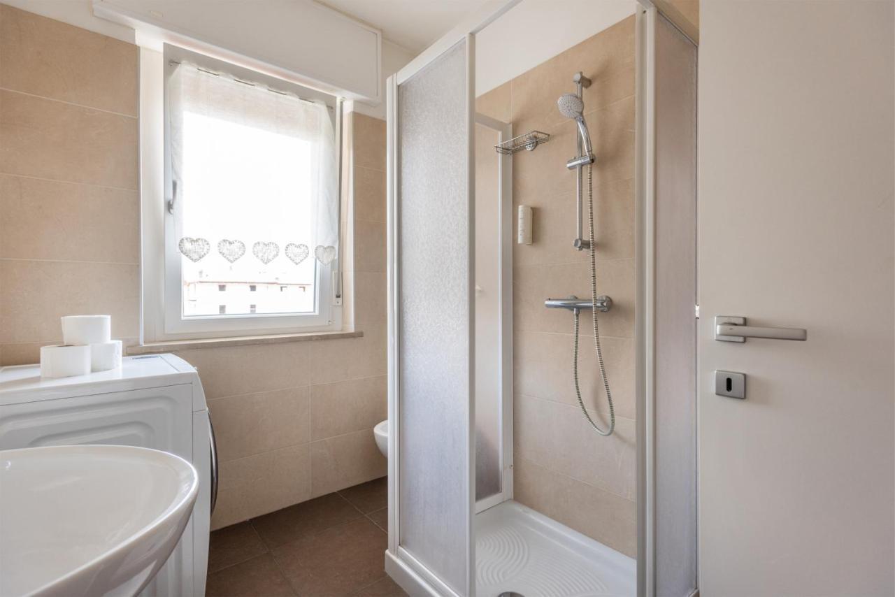Residenza Elisabetta Apartment ริวาเดลการ์ดา ภายนอก รูปภาพ